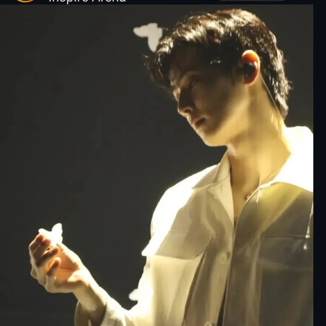 Recent activity shot of Cha Eunwoo