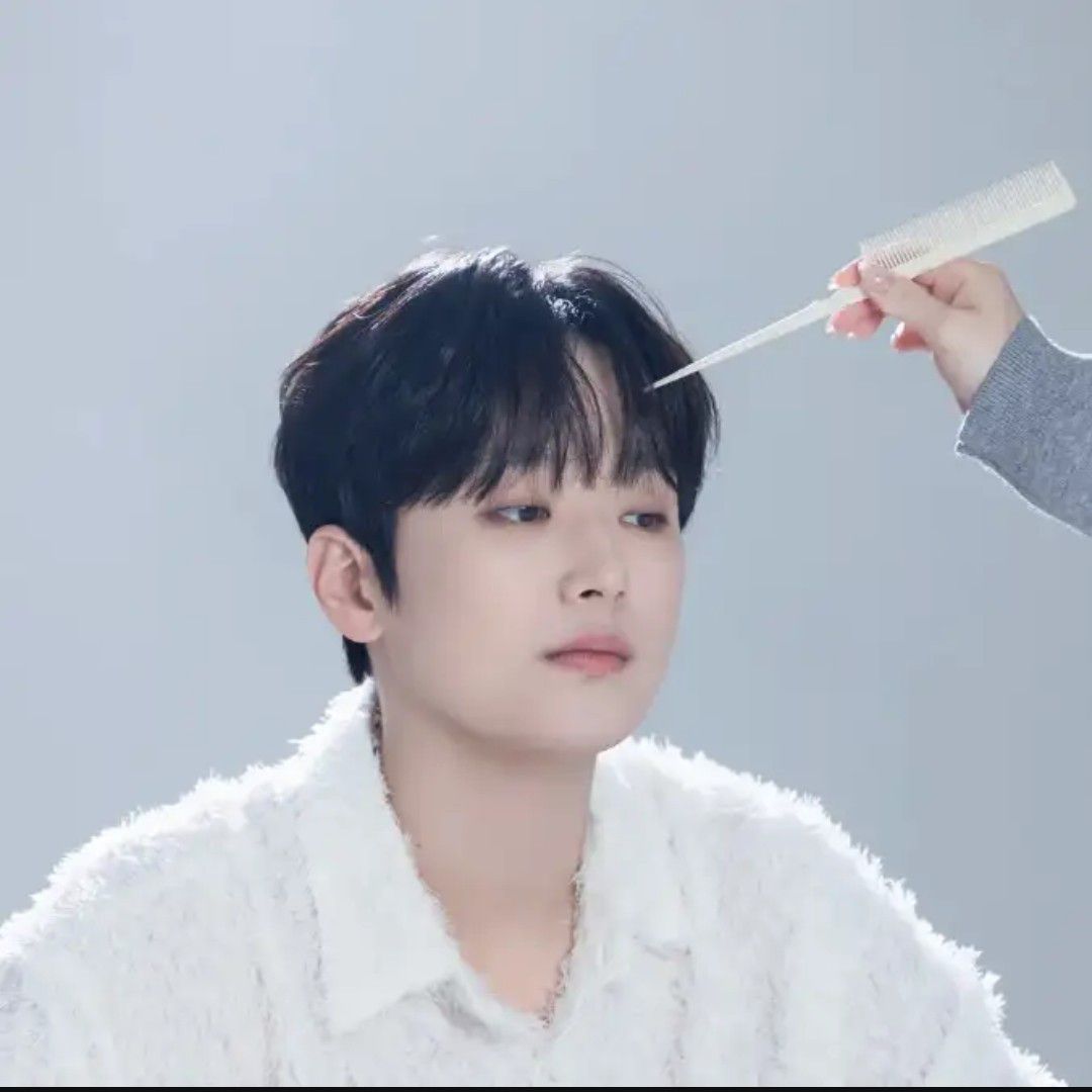 李灿元的近期活动照