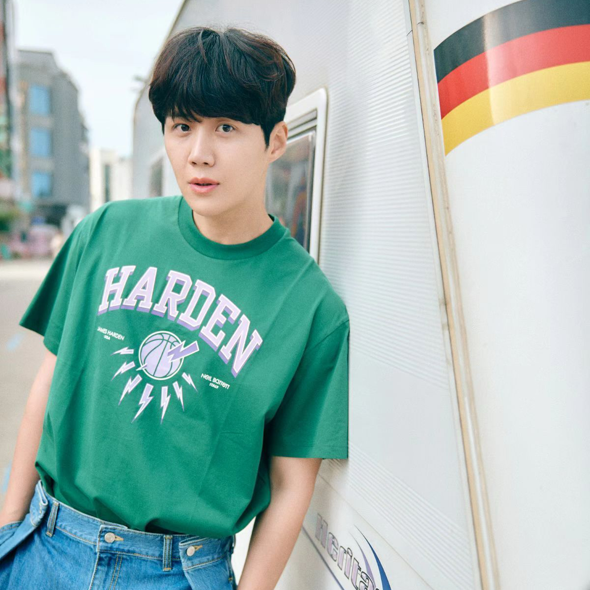 Behind-the-scenes cut of Kim Seonho
