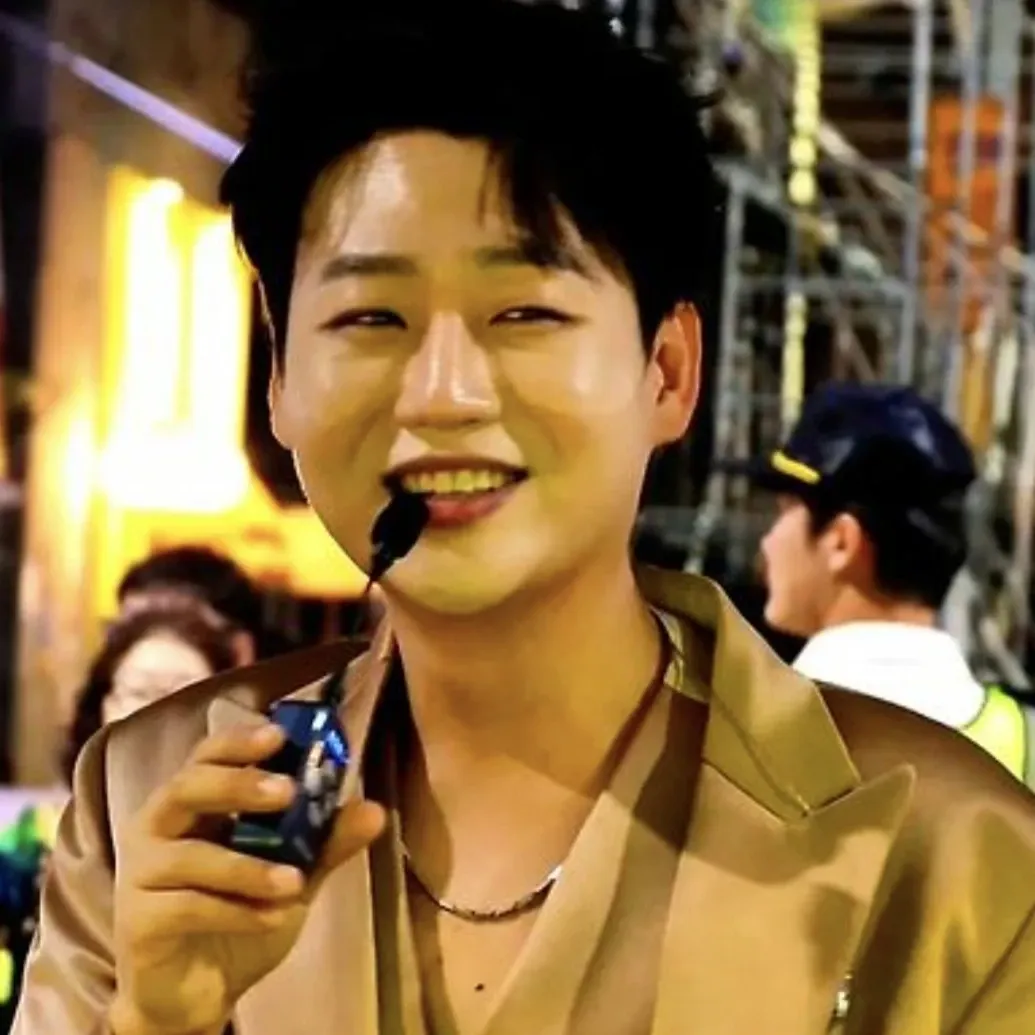 Recent activity shot of Min Soohyun