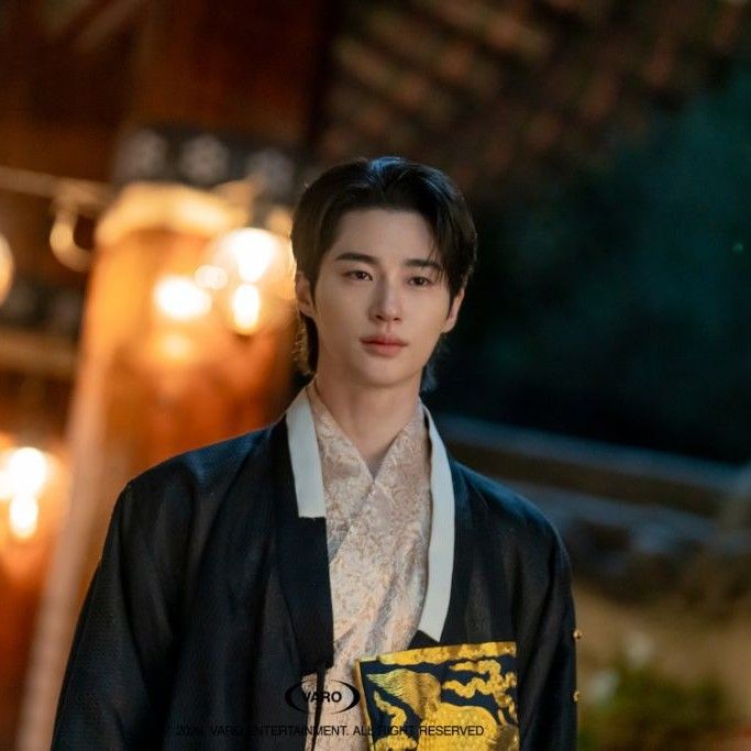 Behind-the-scenes cut of Byeon Wooseok