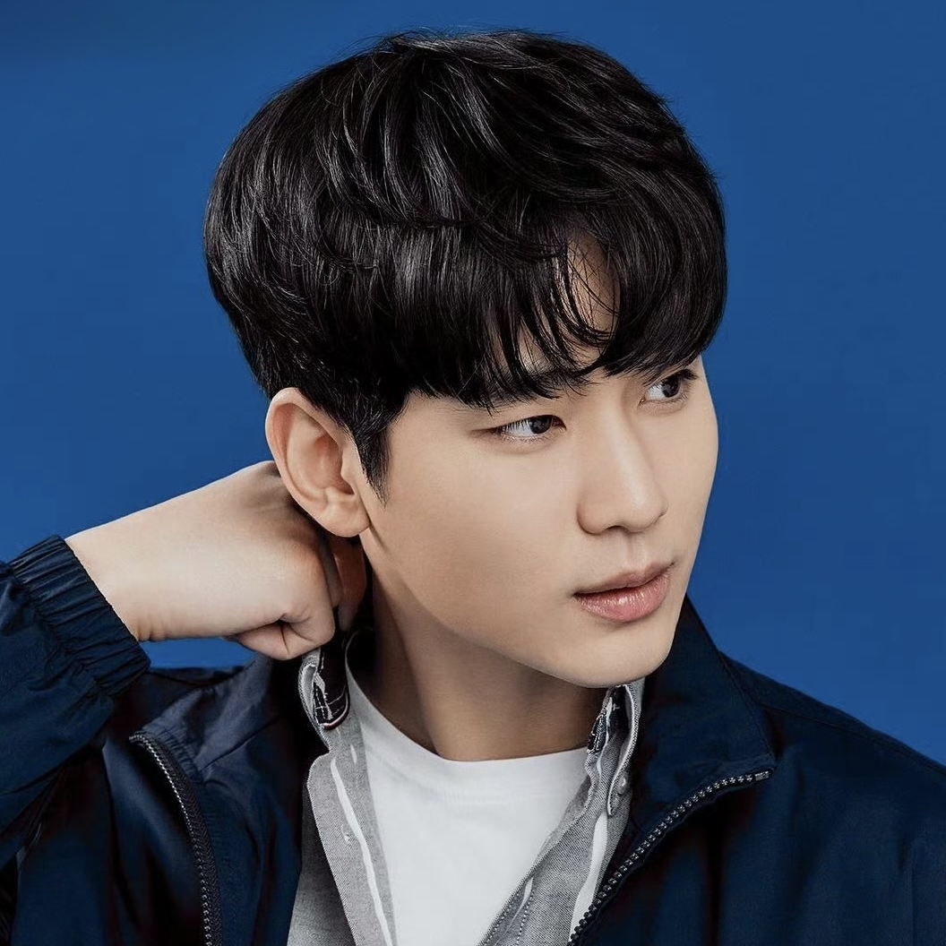 金秀贤的幕后花絮