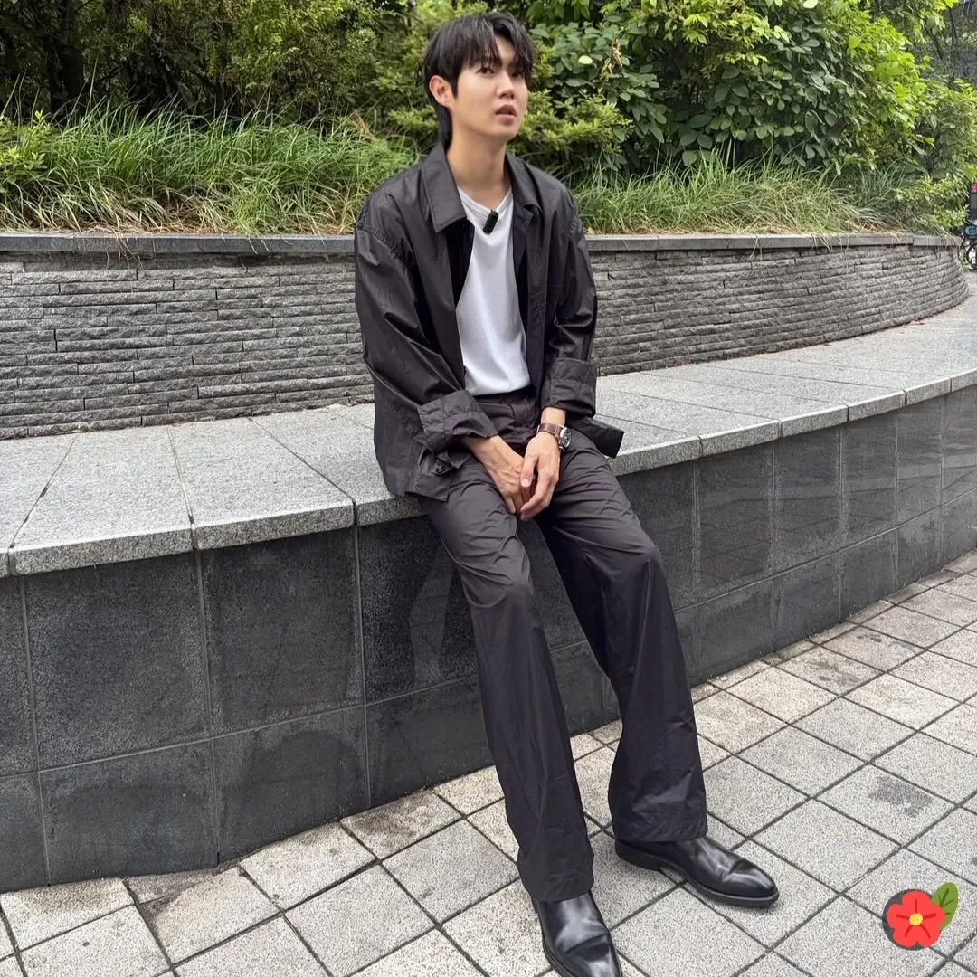 Latest photo of Son Taejin