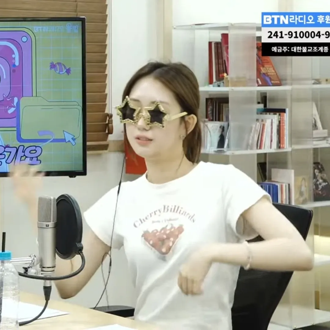 Cuplikan di balik layar dari Jeon Yujin