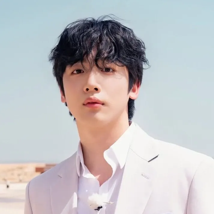 Latest photo of Kim Yohan