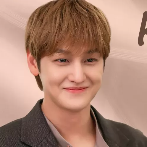Recent activity shot of Kim Bum
