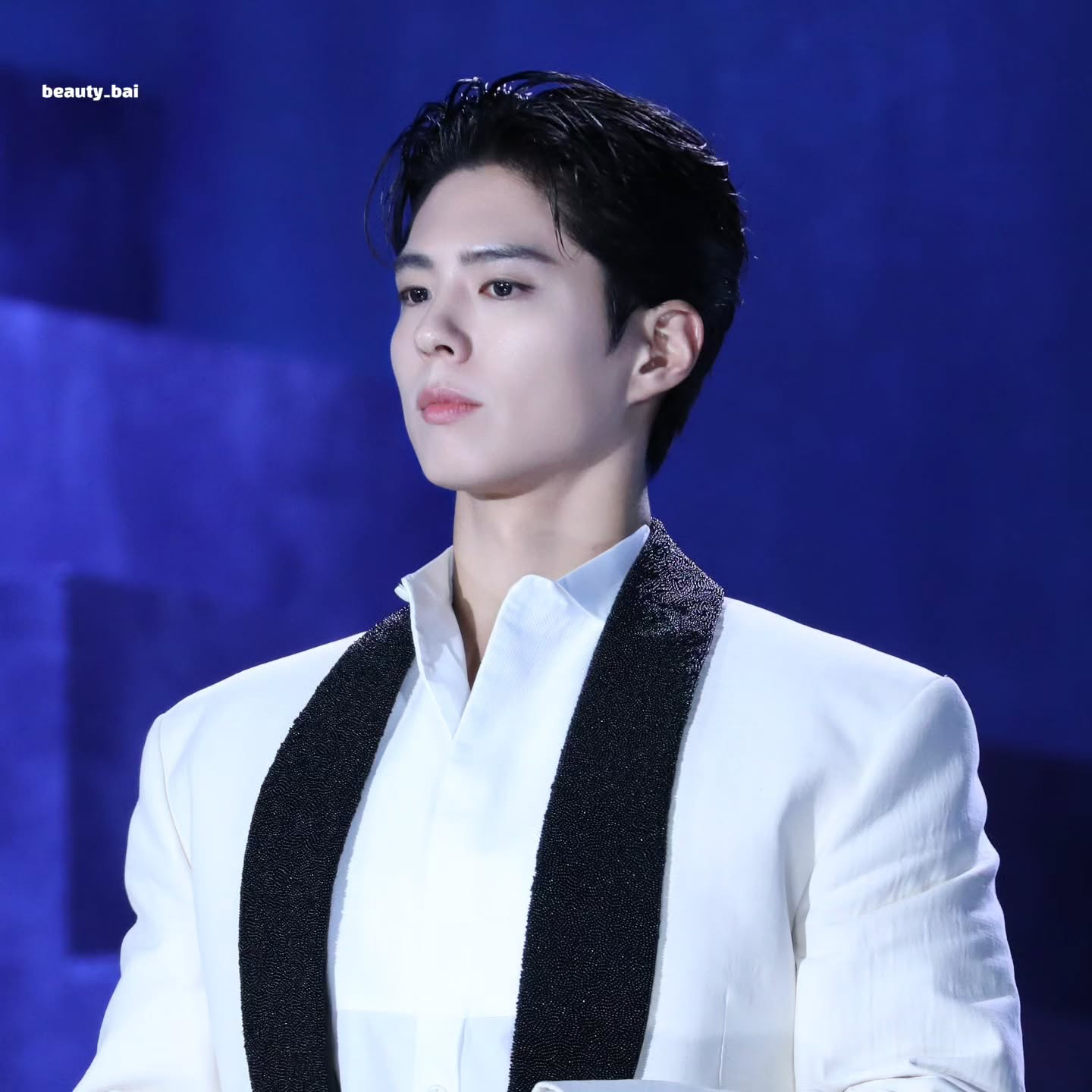 A moment captured by a fan of Park Bogum