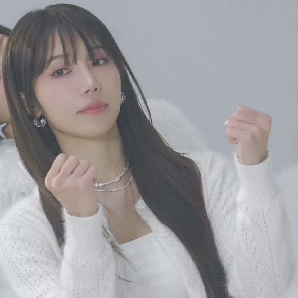 Latest photo of Jung Eunji