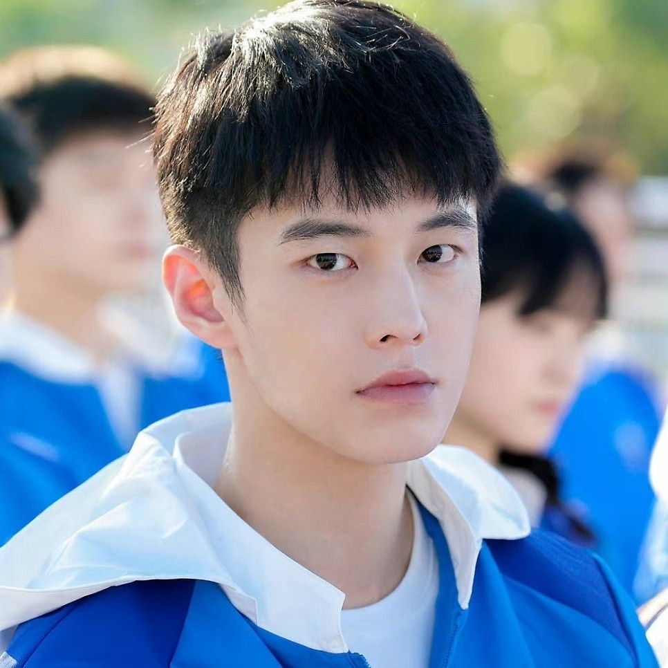 Recent activity shot of He Yu