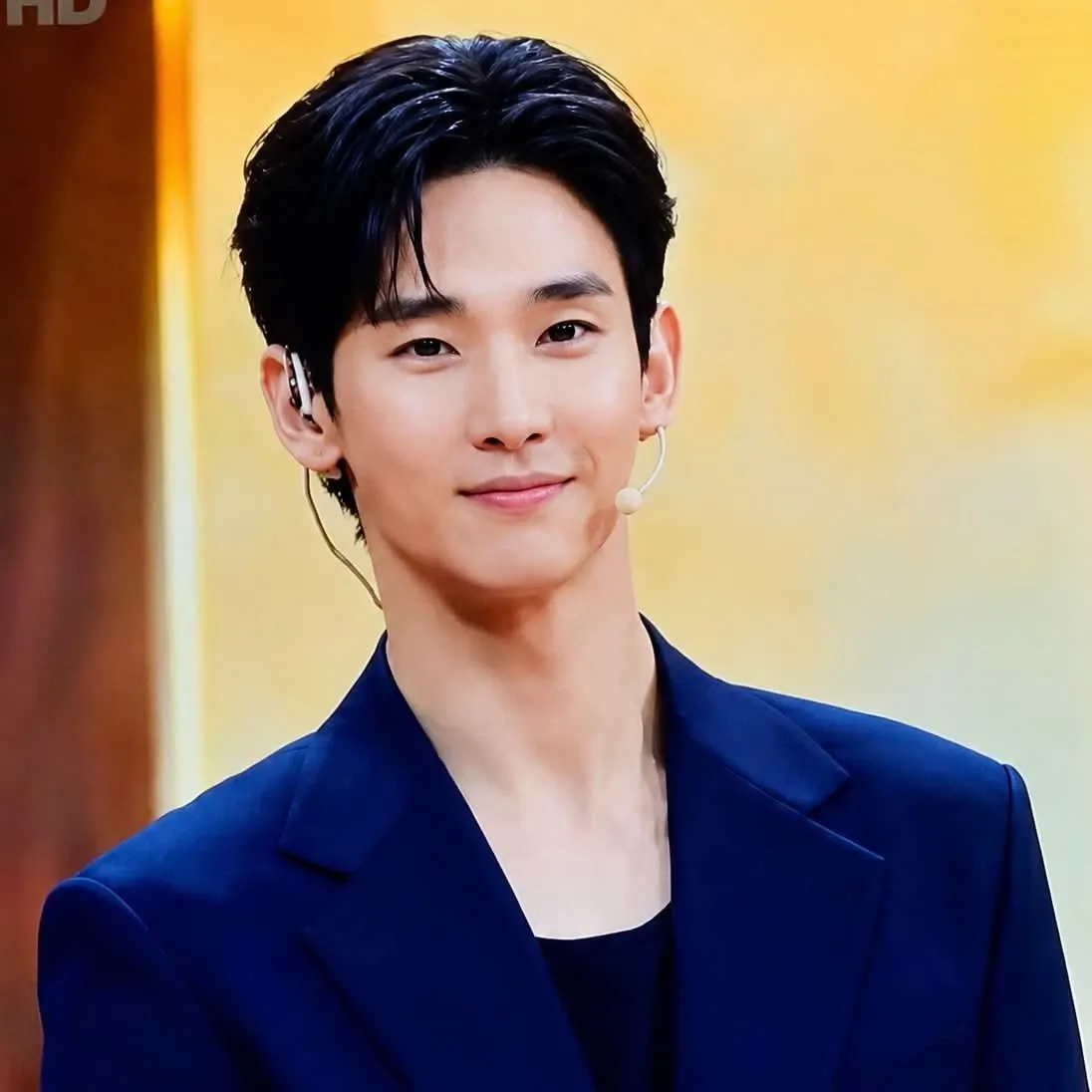 A moment captured by a fan of Kim Soohyun
