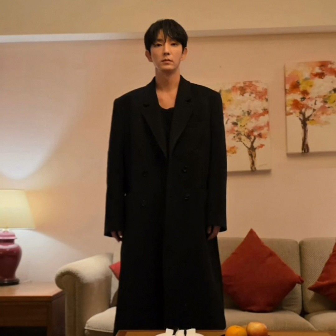 Latest photo of Lee Joongi