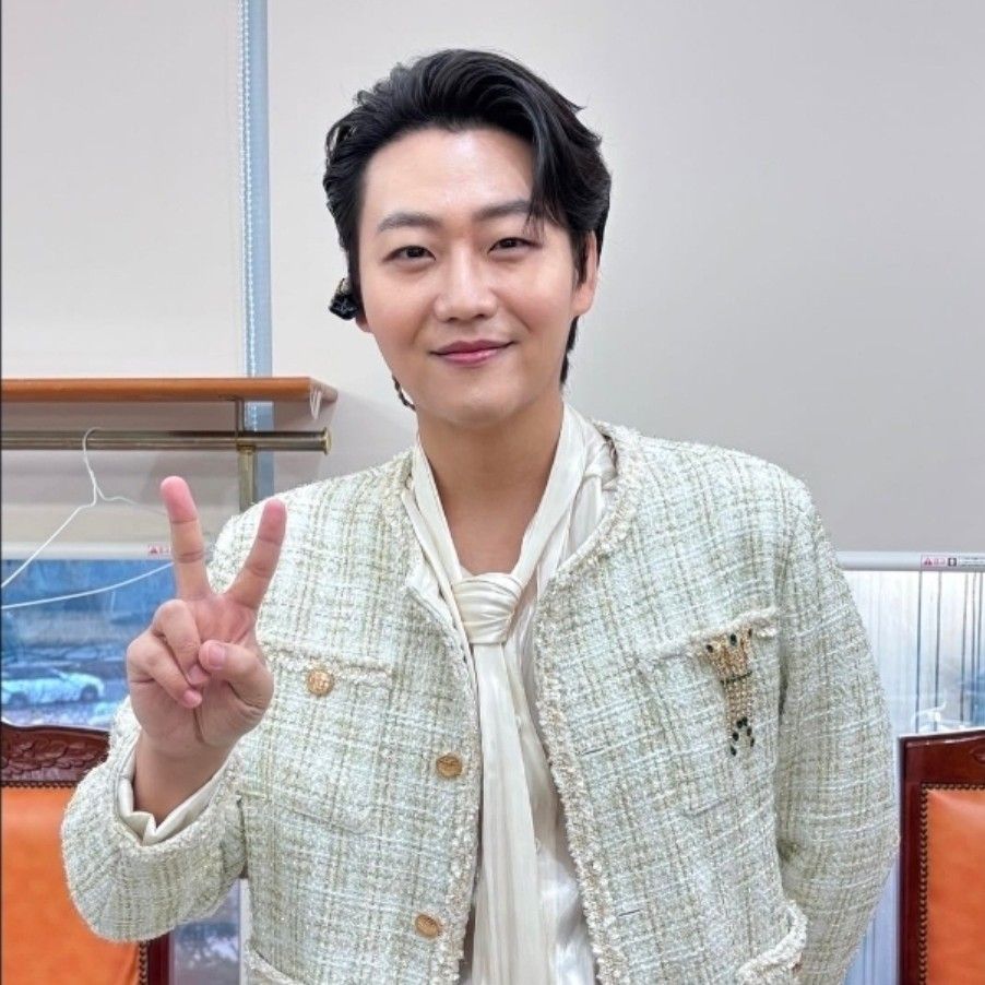 A moment captured by a fan of Min Soohyun