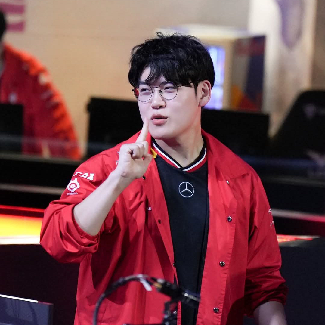 A moment captured by a fan of Gumayusi