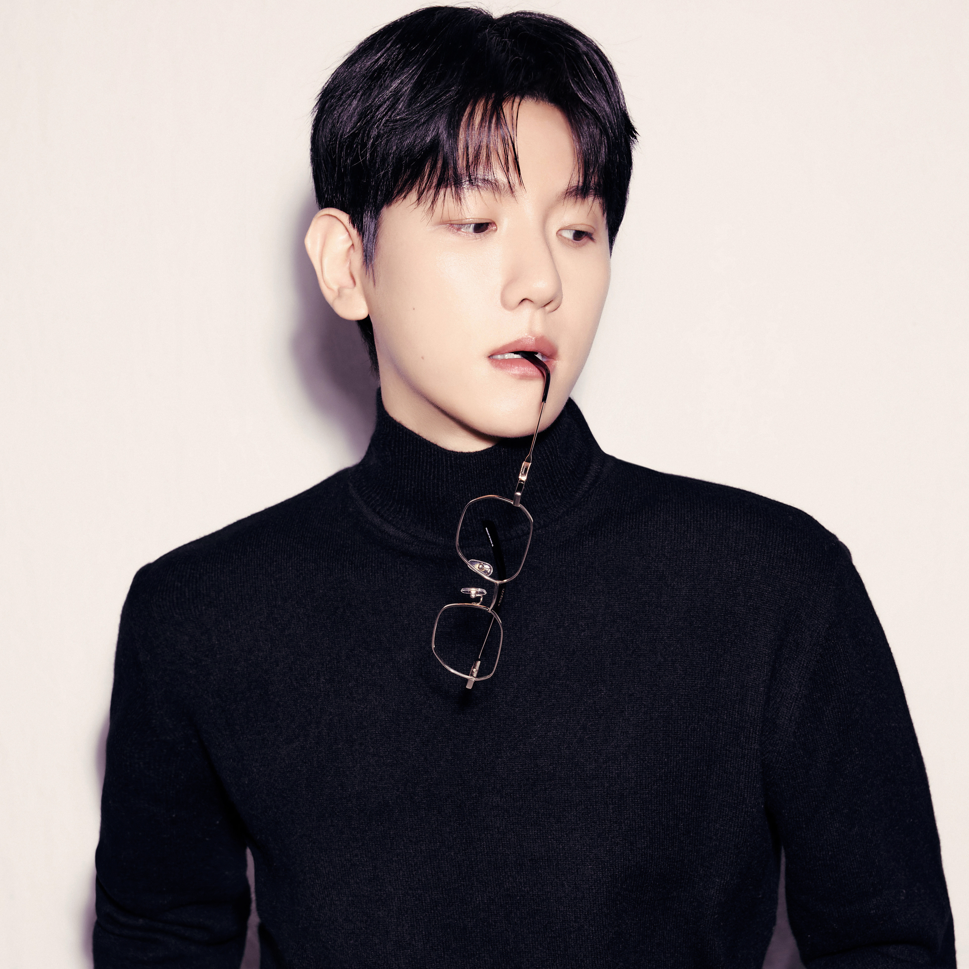 Behind-the-scenes cut of Baekhyun