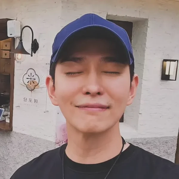 Today’s standout profile photo of Yoon Kyunsang on Choeaedol Celeb