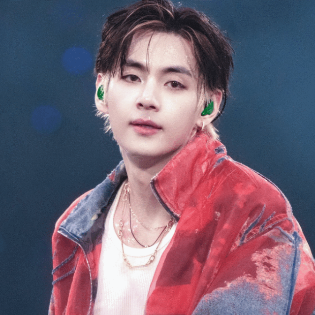 Latest photo of Kim Taehyung (V)