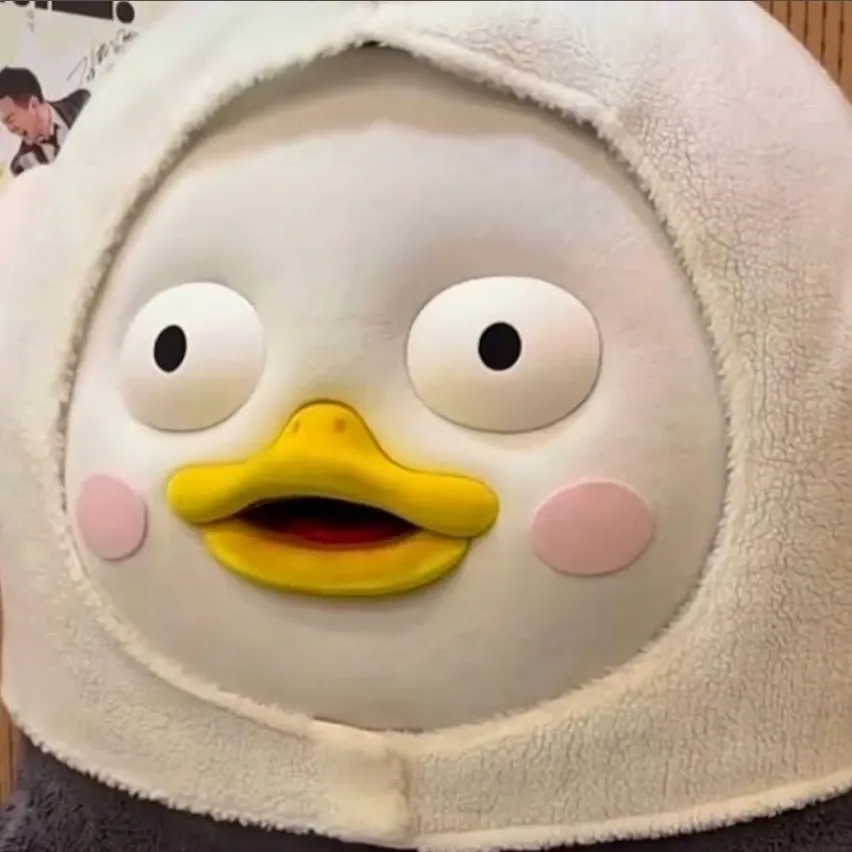 ペンスの最近の活動ショット