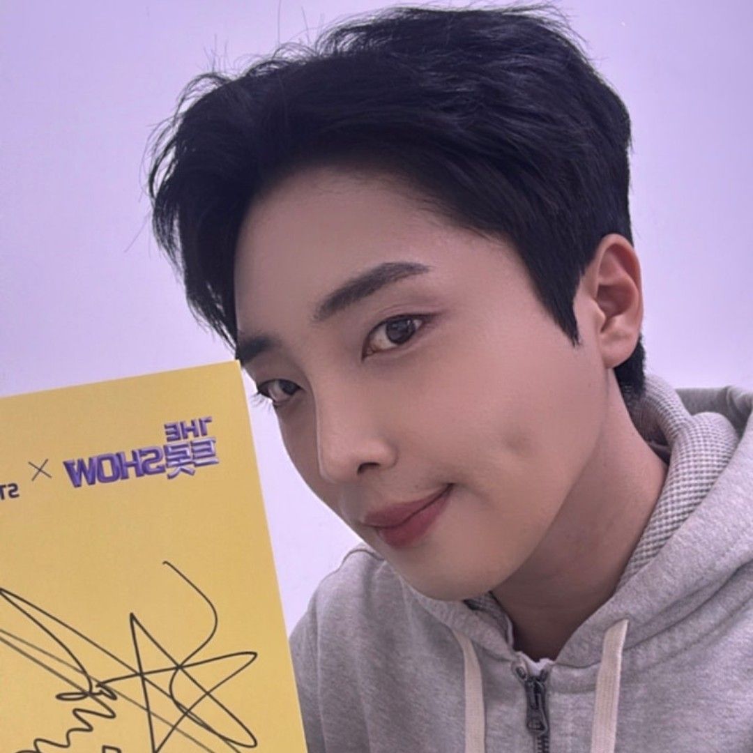 Latest photo of Hwang Yunsung