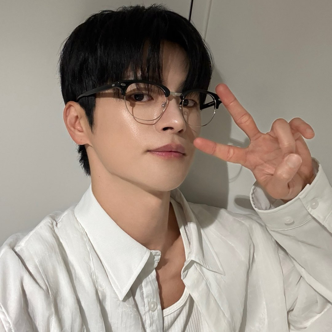 Cuplikan di balik layar dari Seo Inguk