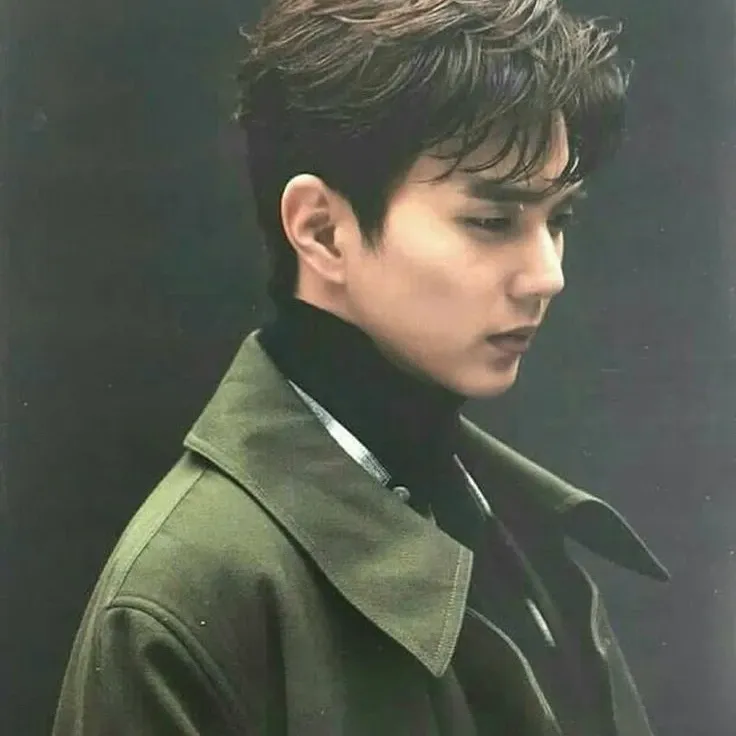 Recent activity shot of Yoo Seungho