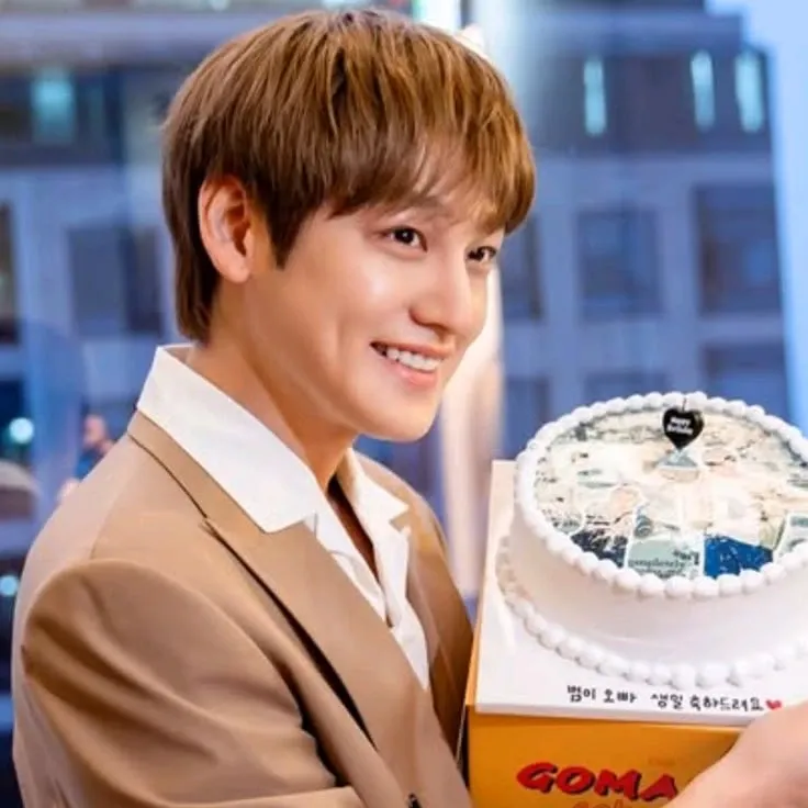 Latest photo of Kim Bum