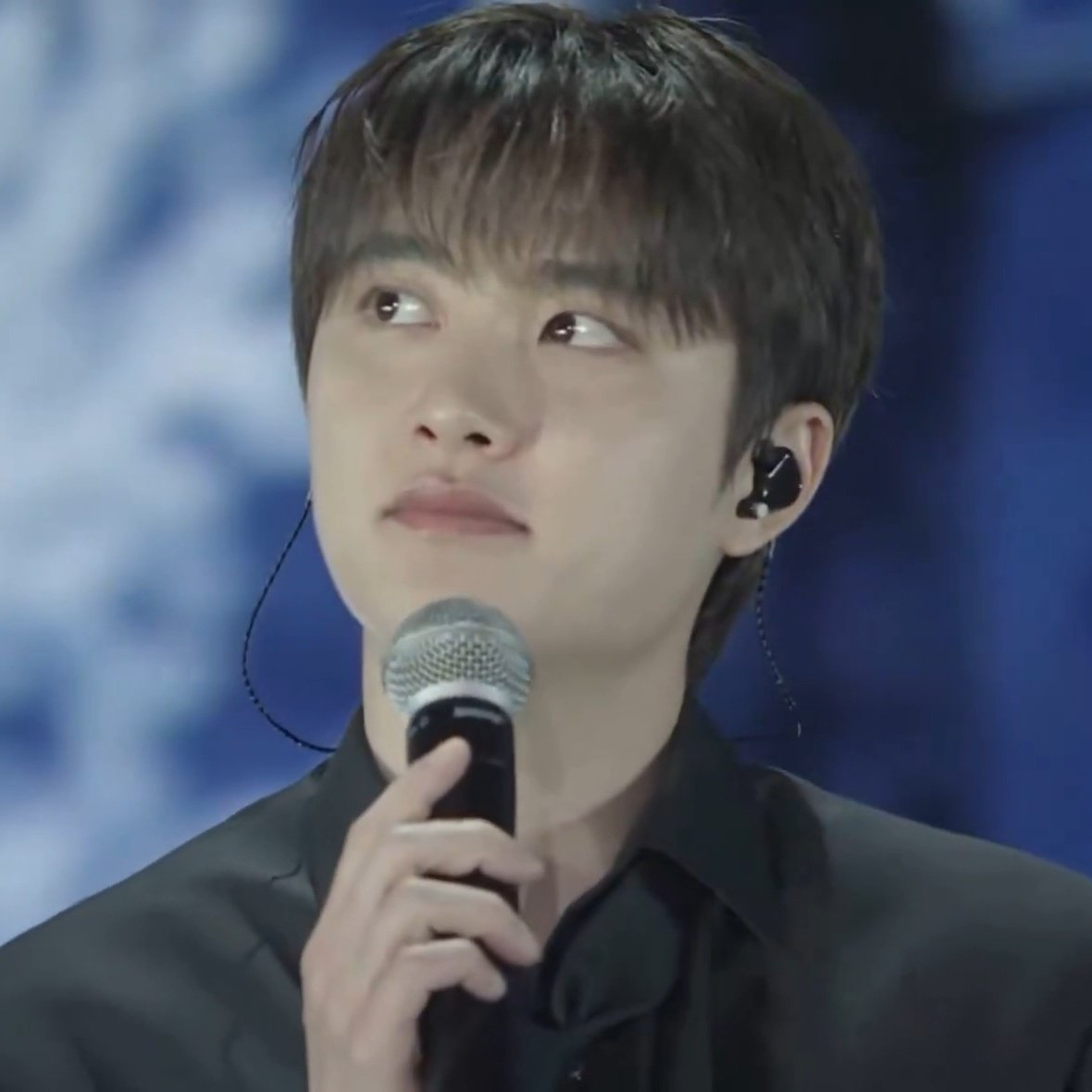 粉絲拍下的都暻秀 (D.O.)瞬間