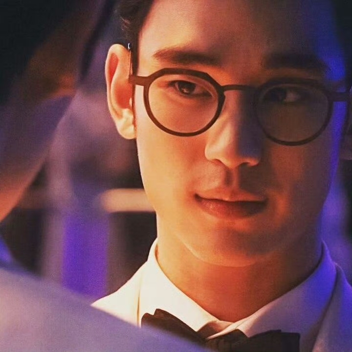 A moment captured by a fan of Kim Soohyun