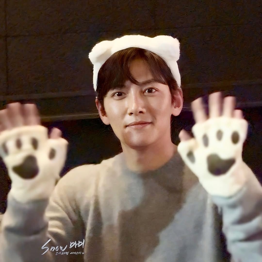 粉丝拍下的池昌旭瞬间