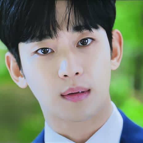 キム・スヒョンの最近の活動ショット