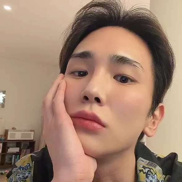 Behind-the-scenes cut of Key