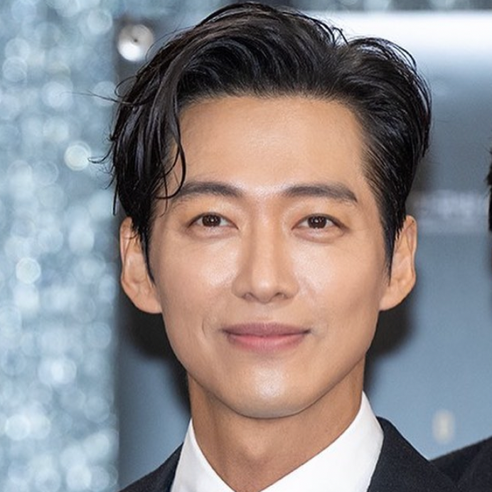 Latest photo of Namkoong Min