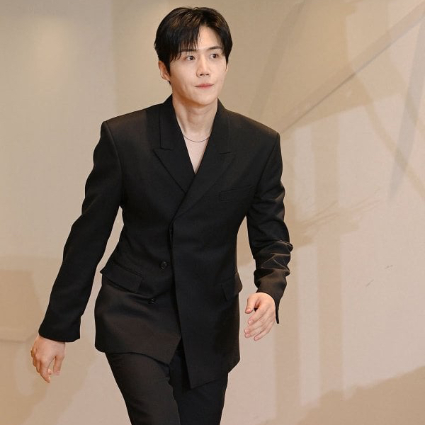 Latest photo of Kim Seonho