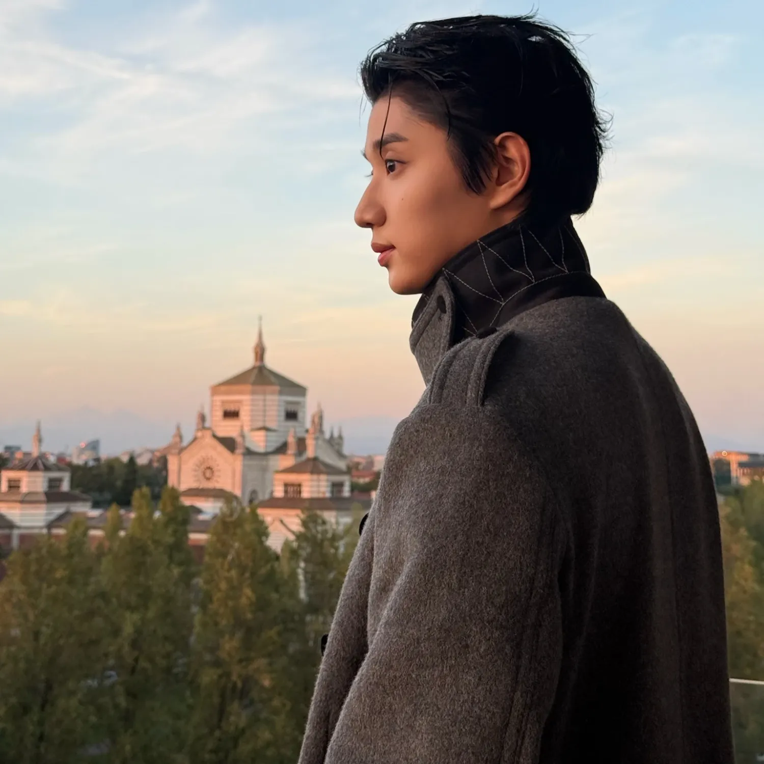 Behind-the-scenes cut of Kim Jaewon