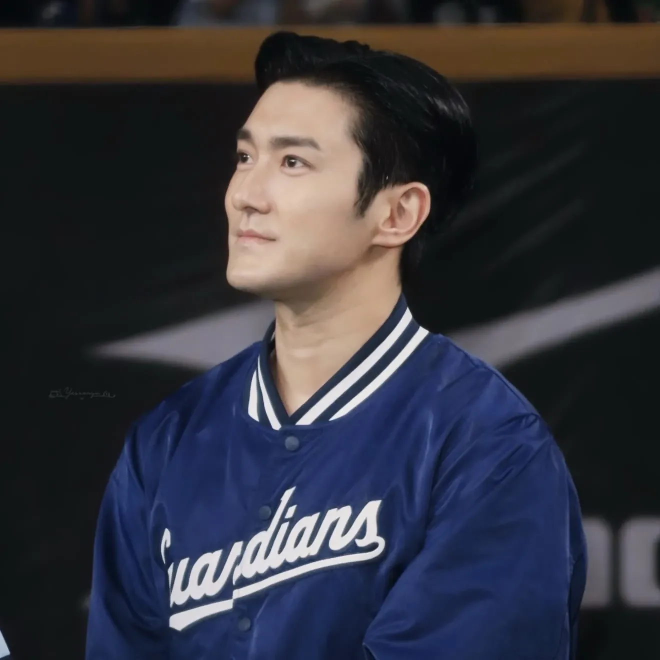 Behind-the-scenes cut of Choi Siwon