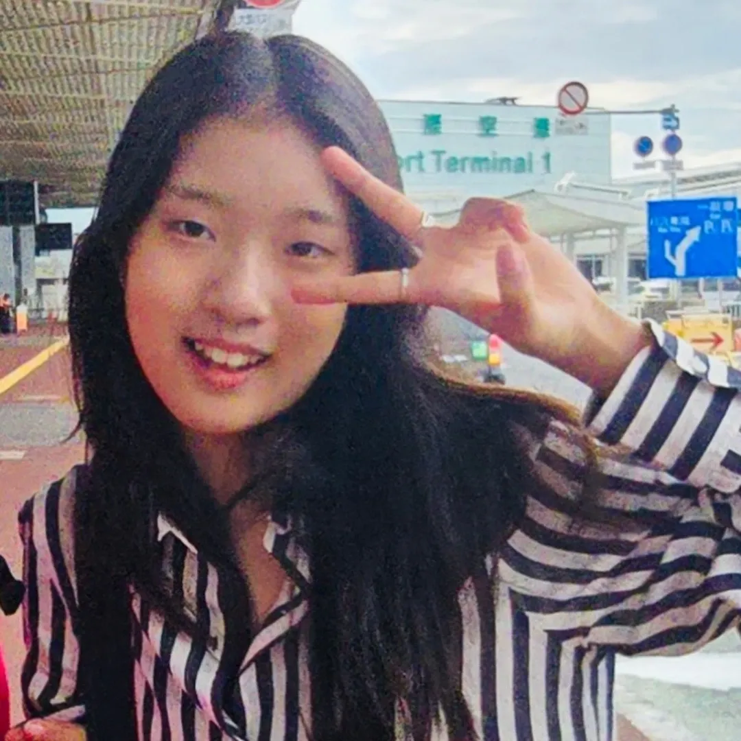 Behind-the-scenes cut of Bin Yeseo