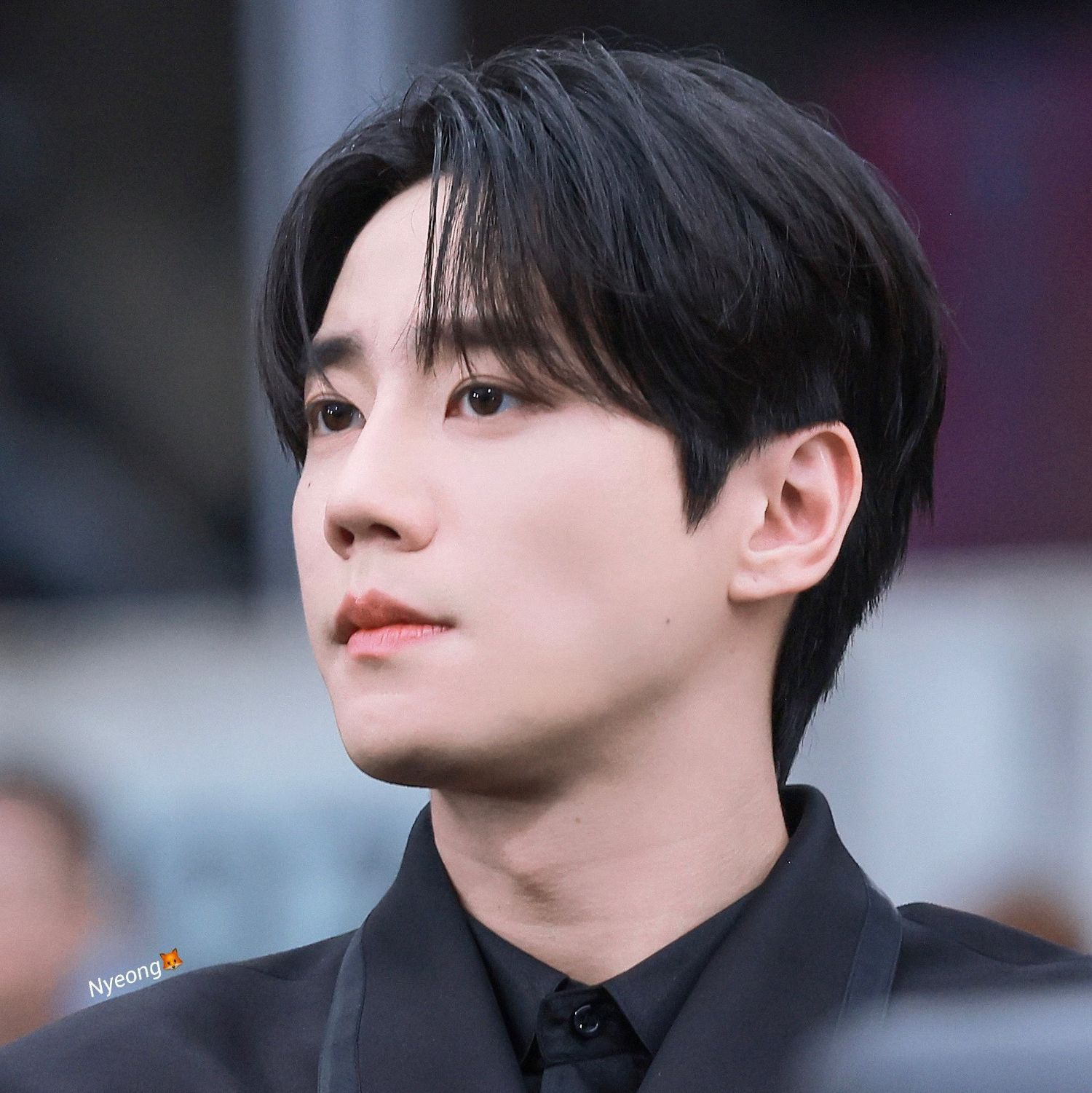 Behind-the-scenes cut of Lee Junyoung