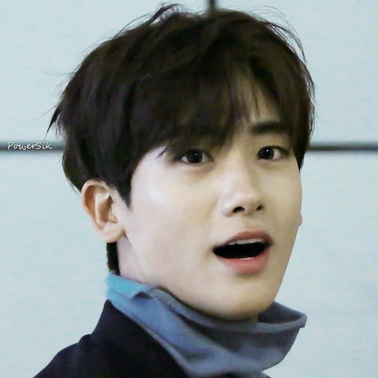 Behind-the-scenes cut of Park Hyungsik