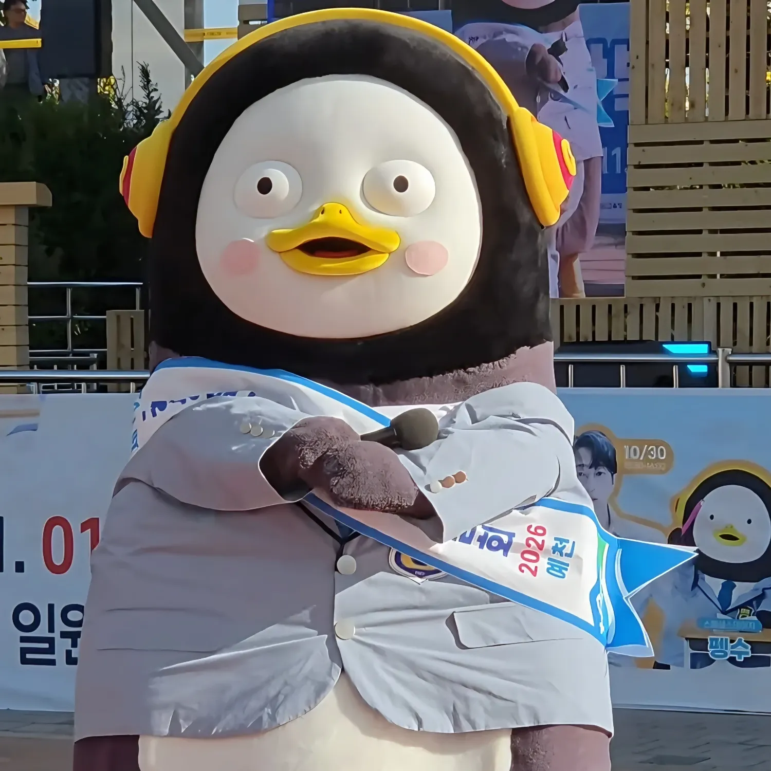 ペンスの最近の活動ショット