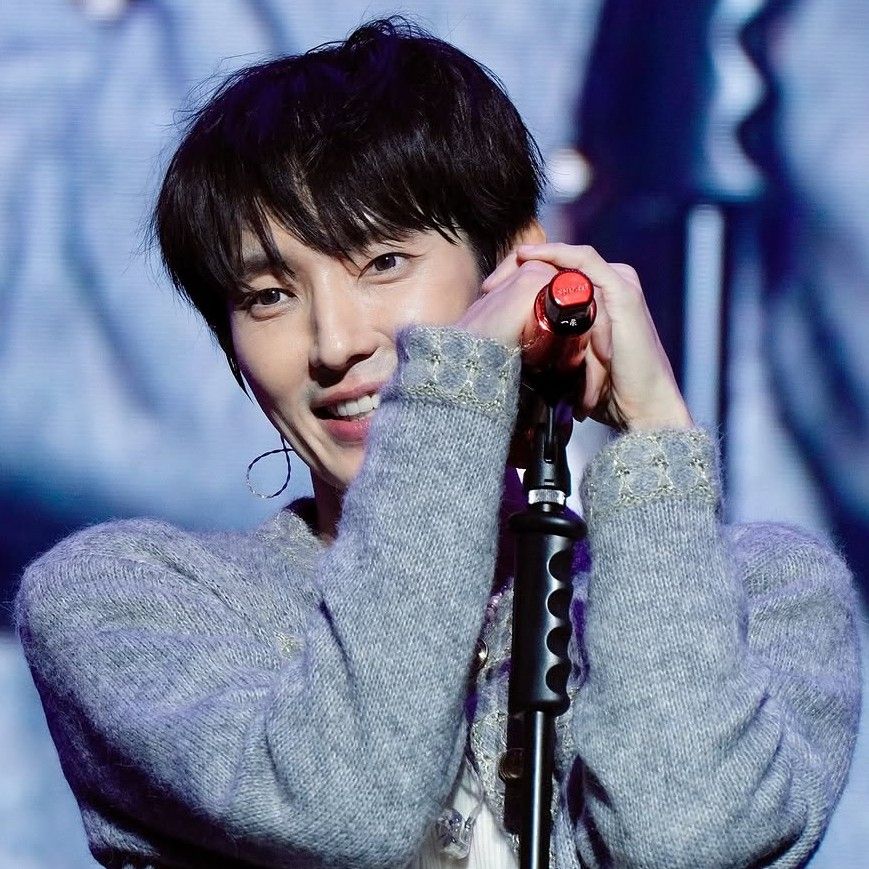 Latest photo of Lee Joongi