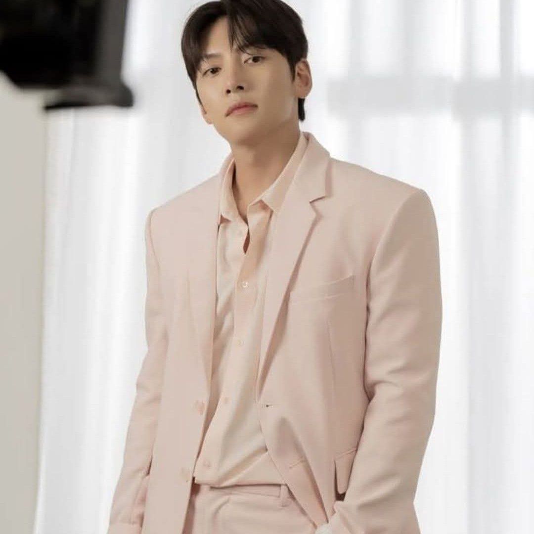 지창욱의 비하인드 컷