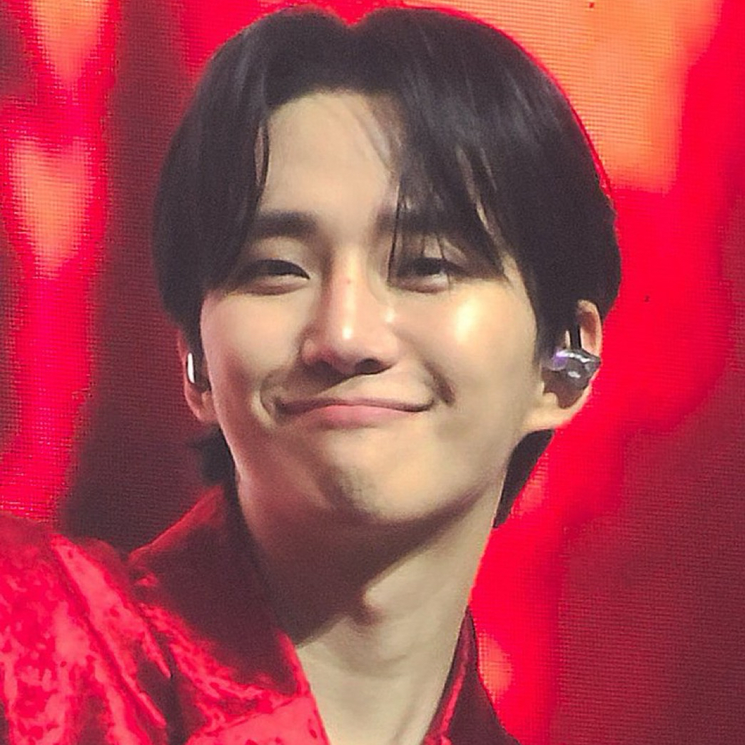 イ・ジュノの最近の活動ショット