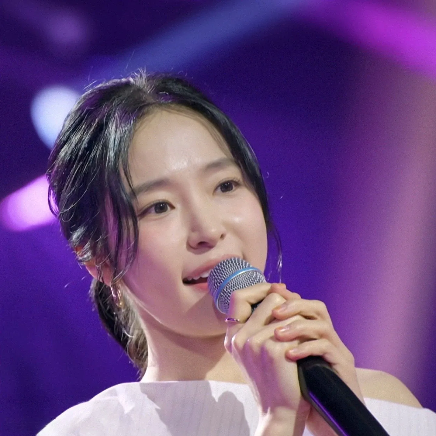 Cuplikan di balik layar dari Hong Ja