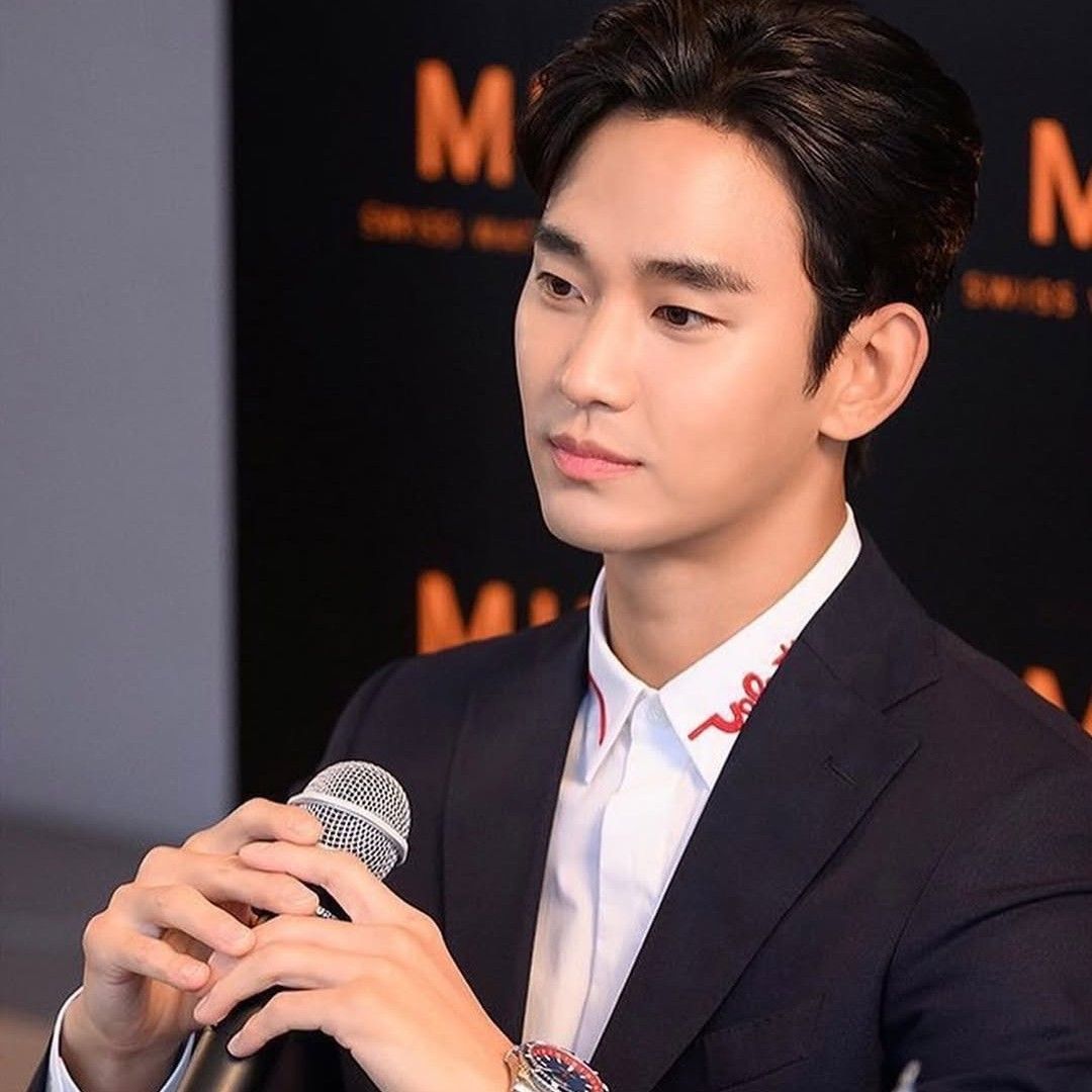Recent activity shot of Kim Soohyun