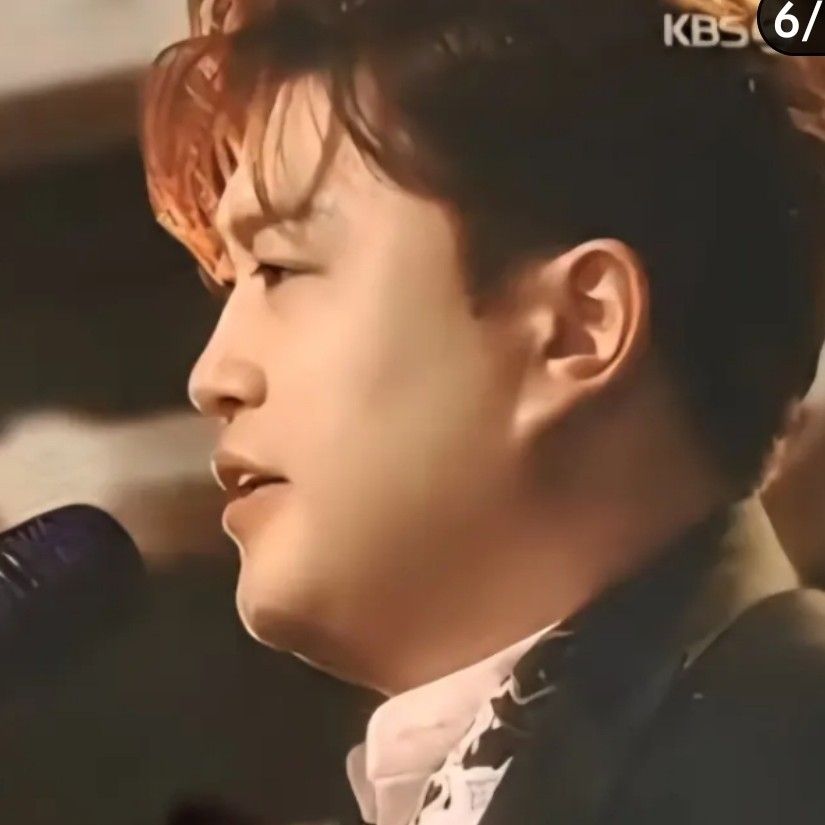 A moment captured by a fan of Kim Hojoong