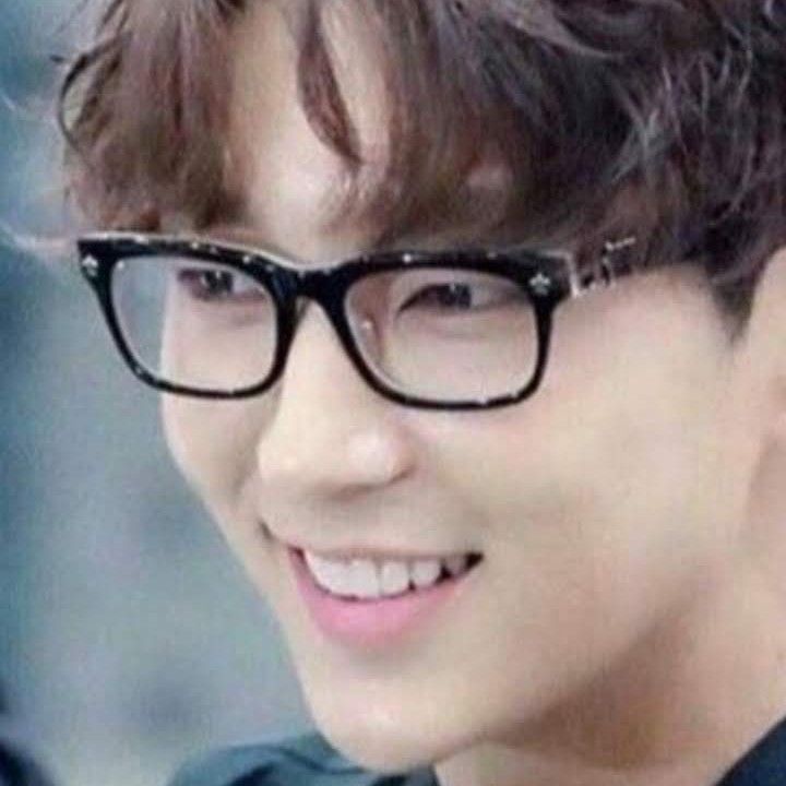 Behind-the-scenes cut of Lee Joongi