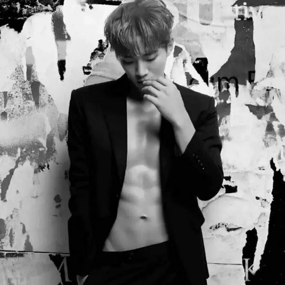 Foto kegiatan terbaru dari Lee Junho