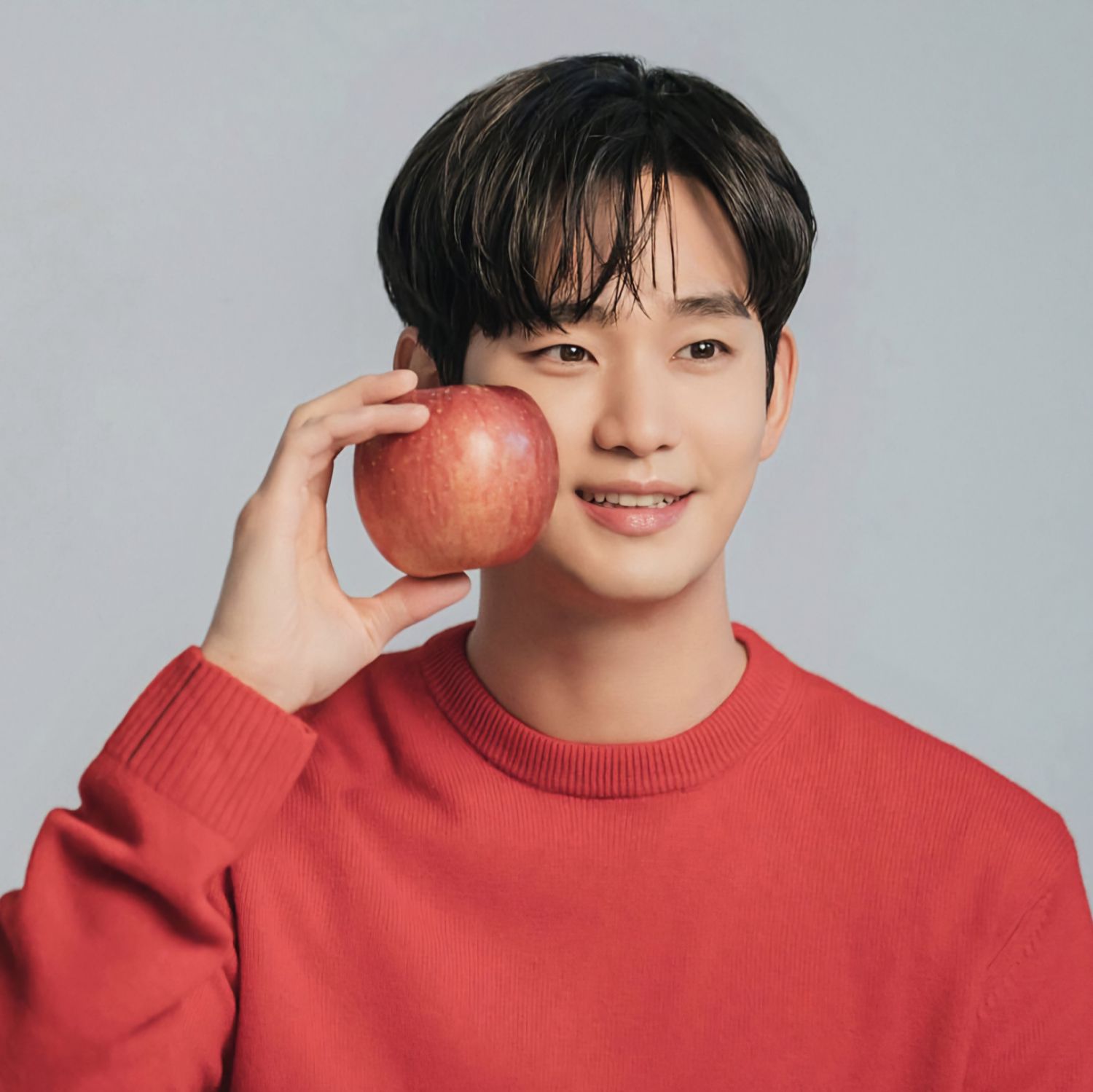 Foto kegiatan terbaru dari Kim Soohyun