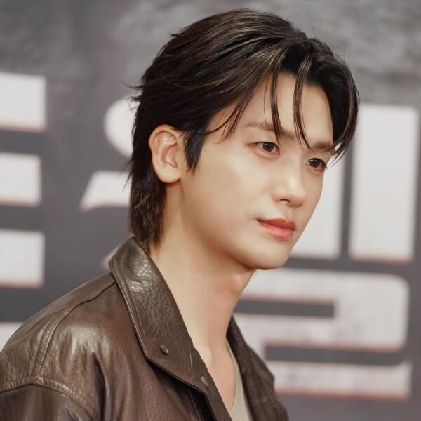 Recent activity shot of Park Hyungsik