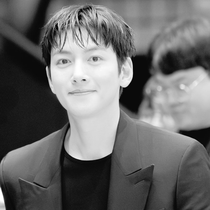 粉丝拍下的池昌旭瞬间