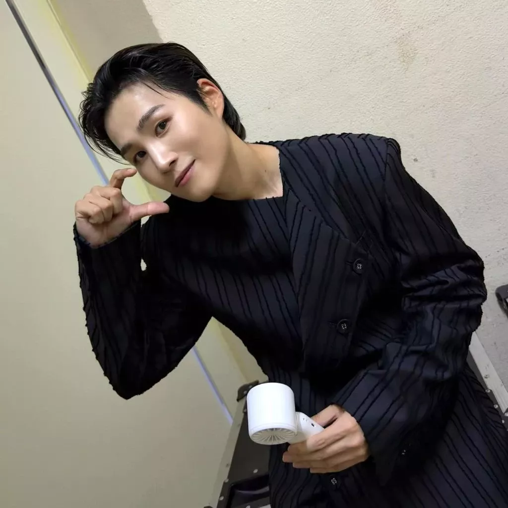 김희재의 비하인드 컷